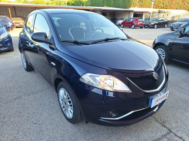 LANCIA Ypsilon usata, con ABS