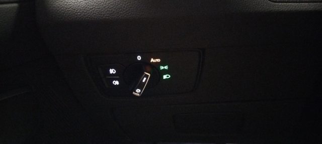 VOLKSWAGEN Passat usata, con Airbag testa