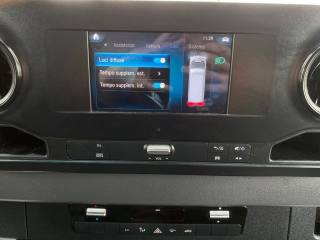 MERCEDES-BENZ Sprinter usata, con Touch screen