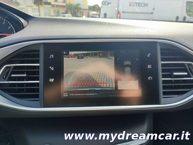 PEUGEOT 308 usata, con Sistema di navigazione