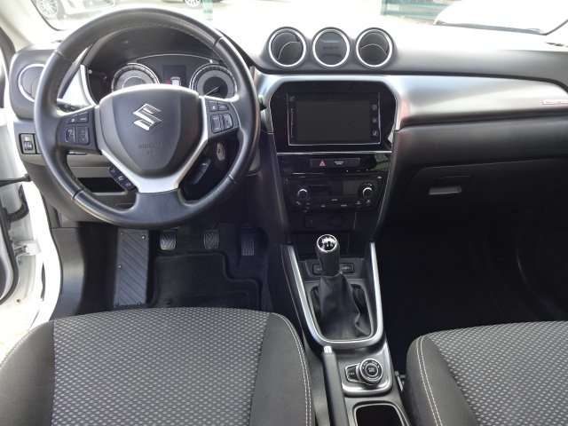 SUZUKI Vitara usata, con Controllo automatico clima
