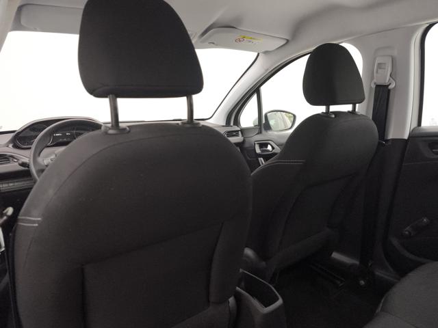 PEUGEOT 208 usata, con Luci diurne LED