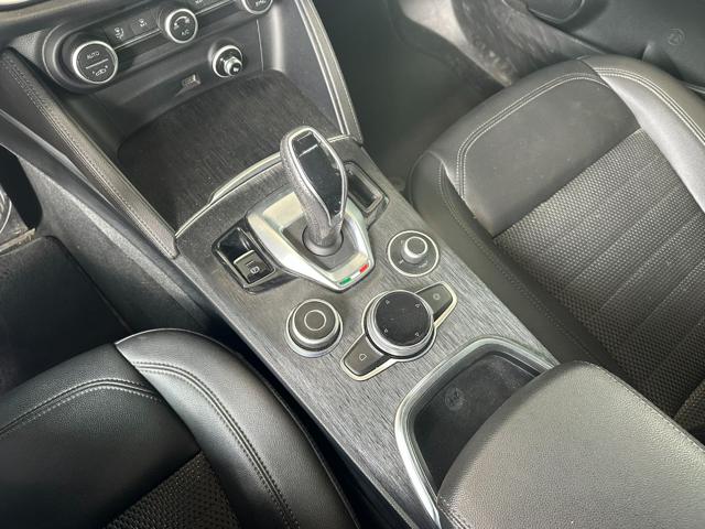 ALFA ROMEO Stelvio usata, con Sistema di navigazione