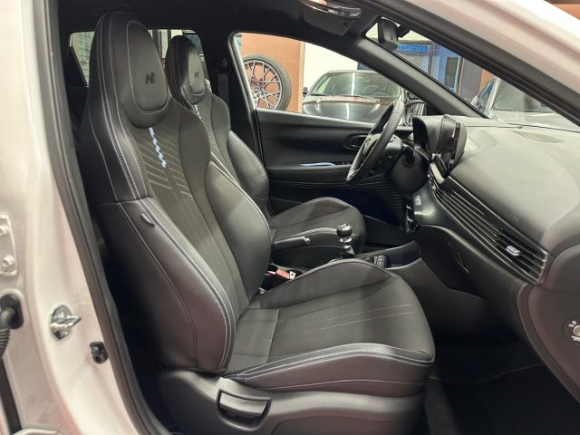 HYUNDAI i20 usata, con Controllo automatico clima