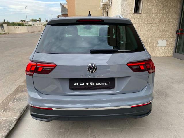 VOLKSWAGEN Tiguan usata, con Autoradio