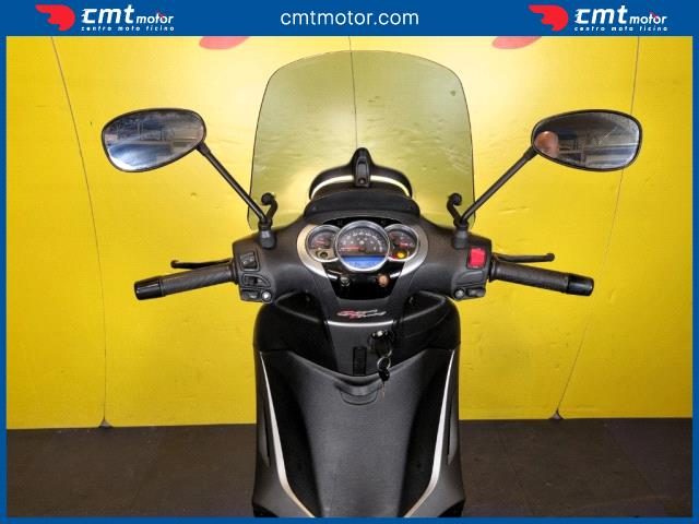PIAGGIO Beverly 350 usata 10