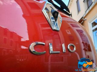 RENAULT Clio usata, con Park Distance Control