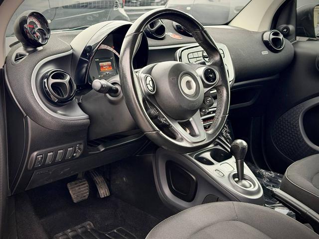 SMART ForTwo usata, con USB