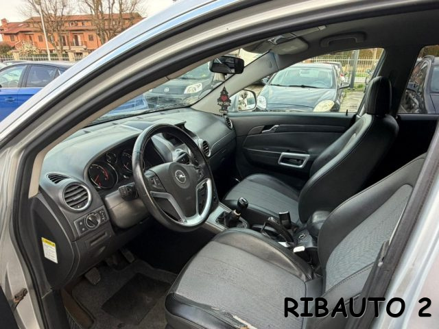 OPEL Antara usata, con Sedile posteriore sdoppiato