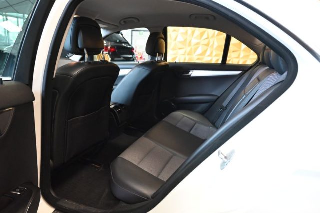 MERCEDES-BENZ C 200 usata 24