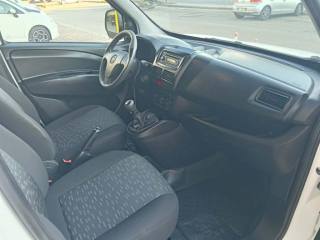 OPEL Combo usata 9
