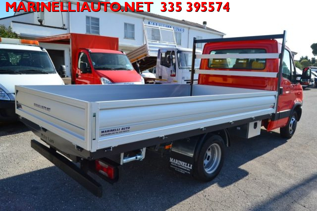 IVECO Daily usata, con Servosterzo