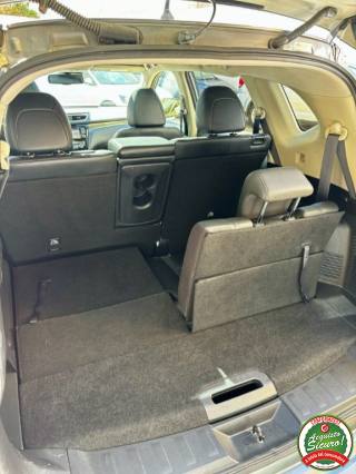 NISSAN X-Trail usata, con USB