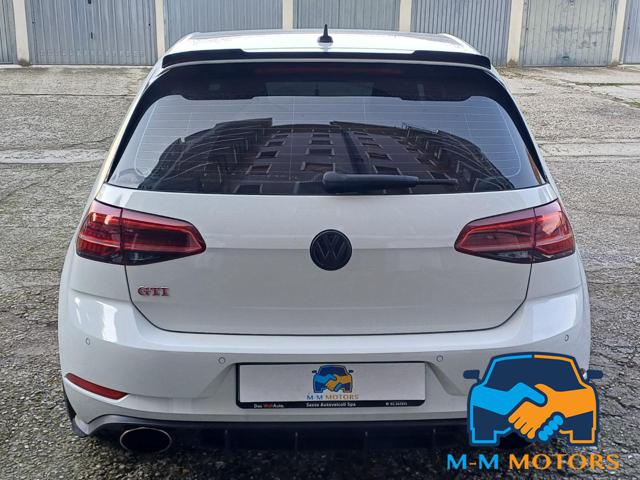 VOLKSWAGEN Golf GTI usata, con Autoradio
