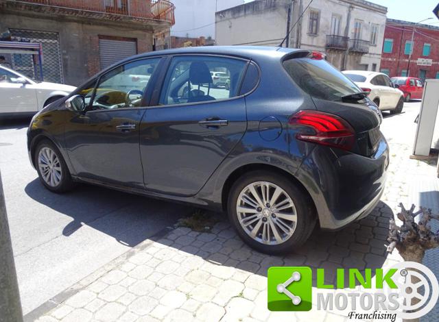 PEUGEOT 208 usata, con Airbag Passeggero