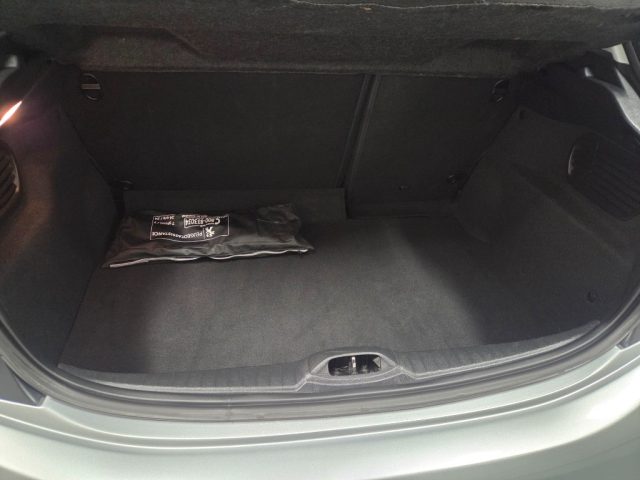 PEUGEOT 208 usata, con ESP
