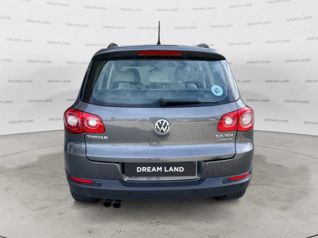 VOLKSWAGEN Tiguan usata, con Autoradio