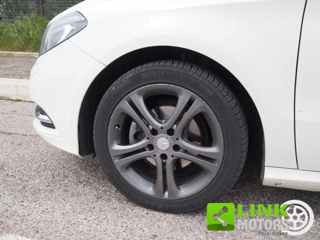 MERCEDES-BENZ B 180 usata, con Luci diurne