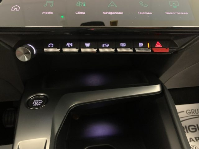 PEUGEOT 308 usata, con Luci diurne LED