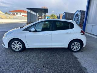 PEUGEOT 208 usata, con Alzacristalli elettrici