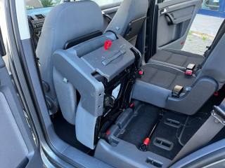 VOLKSWAGEN Touran usata, con Volante multifunzione