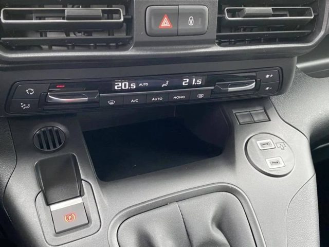 CITROEN Berlingo usata, con Sedile posteriore sdoppiato