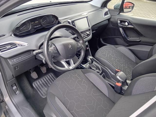 PEUGEOT 2008 usata, con USB