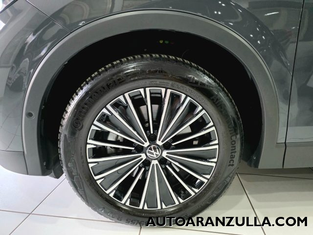 VOLKSWAGEN Tiguan usata, con Leve al volante