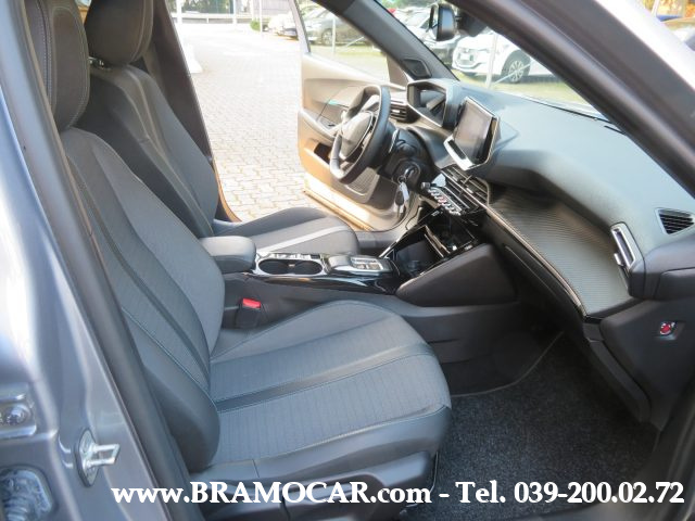 PEUGEOT 2008 usata, con Controllo vocale
