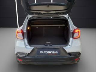 RENAULT Captur usata, con Autoradio digitale