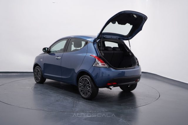 LANCIA Ypsilon usata 28