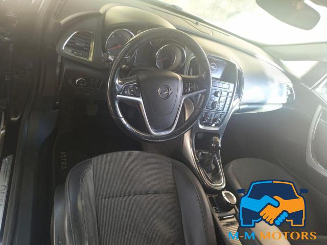 OPEL Astra usata, con Specchietti laterali elettrici