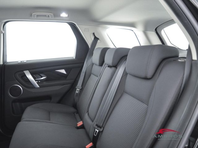LAND ROVER Discovery Sport usata 9