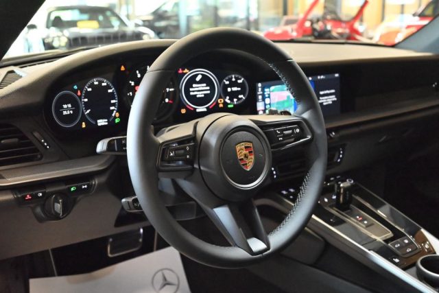 PORSCHE 992 usata 40