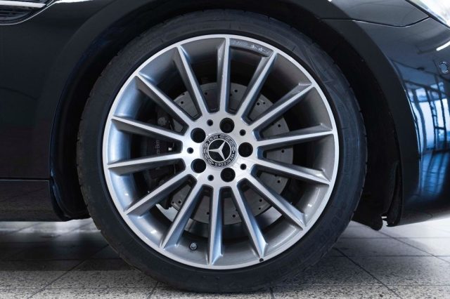 MERCEDES-BENZ SLC 300 usata, con Park Distance Control
