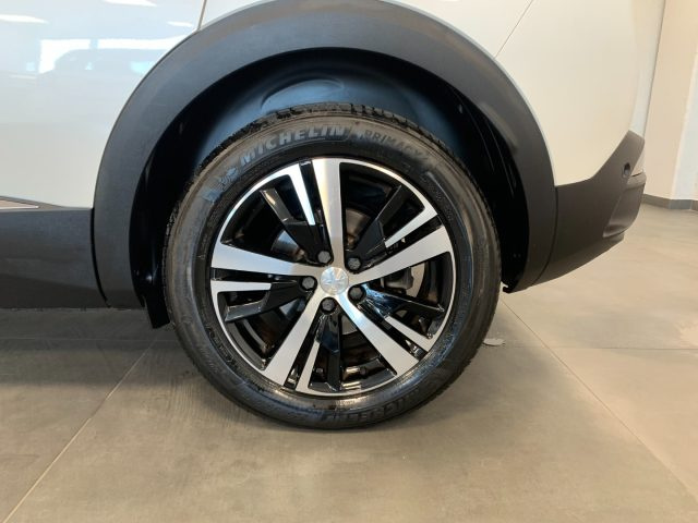 PEUGEOT 3008 usata, con Fari LED