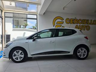 RENAULT Clio usata, con USB