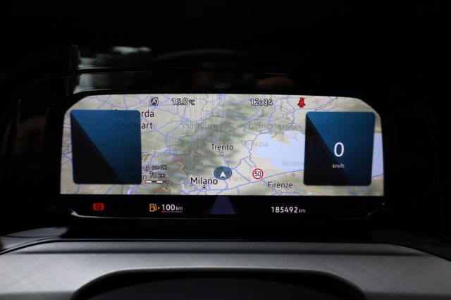 VOLKSWAGEN Golf Variant usata, con Sensori di parcheggio posteriori