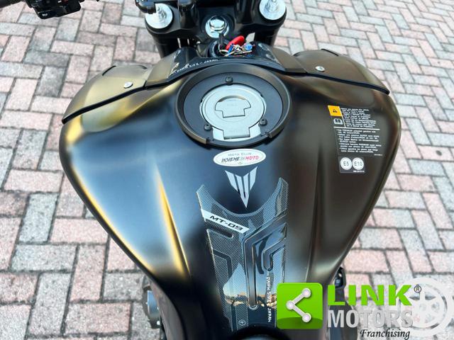 YAMAHA MT-09 usata 11