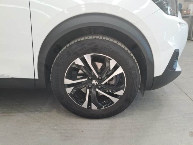 PEUGEOT 2008 usata, con Fari LED