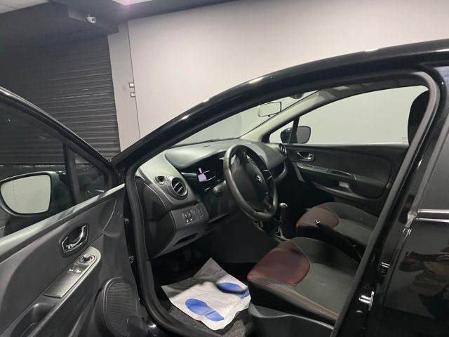 RENAULT Clio usata, con Autoradio