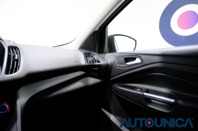 FORD Kuga usata, con Monitoraggio pressione pneumatici