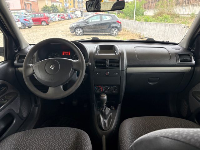 RENAULT Clio usata, con USB