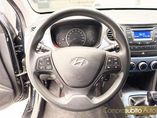 HYUNDAI i10 usata 24
