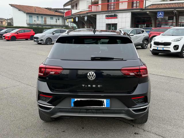 VOLKSWAGEN T-Roc usata, con Autoradio