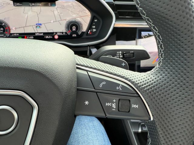 AUDI Q3 usata, con Volante in pelle