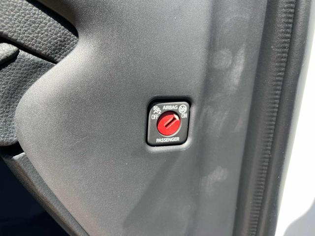 TOYOTA Yaris Cross usata, con Autoradio digitale