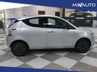 LANCIA Ypsilon usata, con Airbag laterali