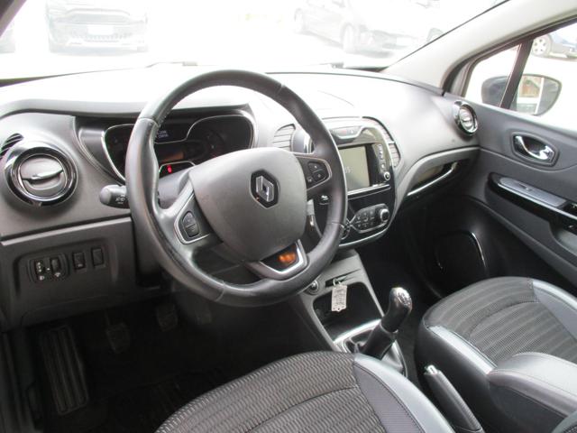 RENAULT Captur usata, con Touch screen