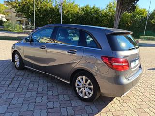 MERCEDES-BENZ B 180 usata, con Cerchi in lega